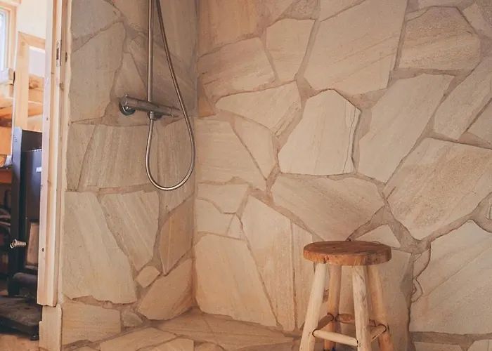 Hideout Jaekaelae Willa